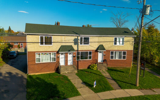 3-7 Edgett Ave.