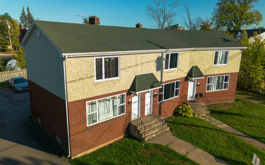 3-7 Edgett Ave.
