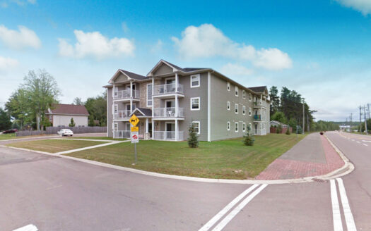 701 Pinewood Rd, Riverview