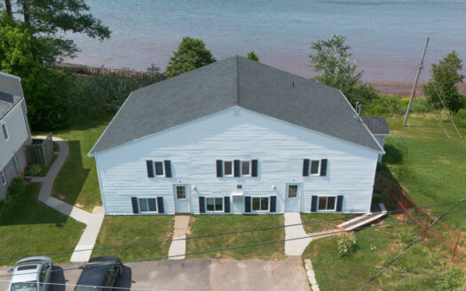 17B Horton Dr, Stratford