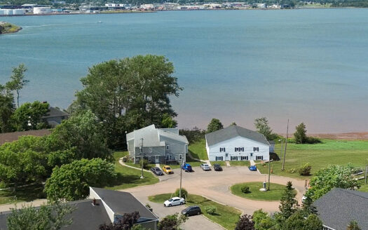 17B Horton Dr, Stratford
