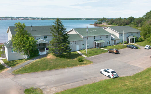 19 Horton Dr, Stratford