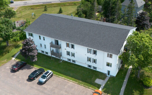 23 Horton Dr, Stratford